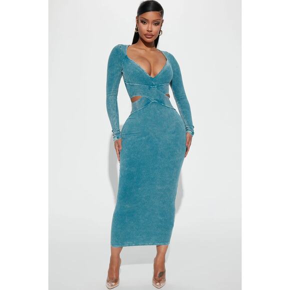 Fashion Nova Cloud Eleven NWOT Blue Teal Stretch Ribbed Maxi Dress Size Medium - Picture 1 of 11